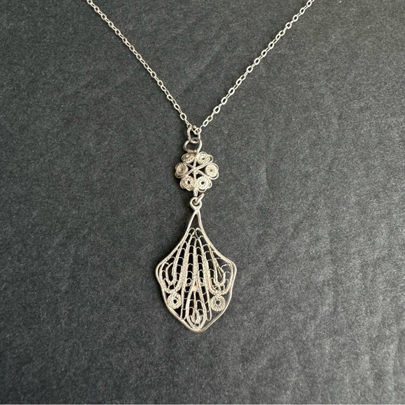 Vintage Filigree Sterling Silver Necklace Art Nouveau Style Pendant Lacemade - Picture 5 of 10